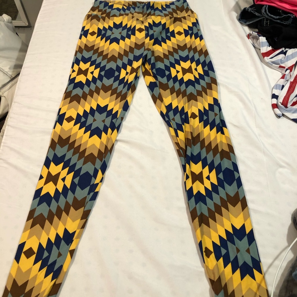 Patterned lularoe leggings